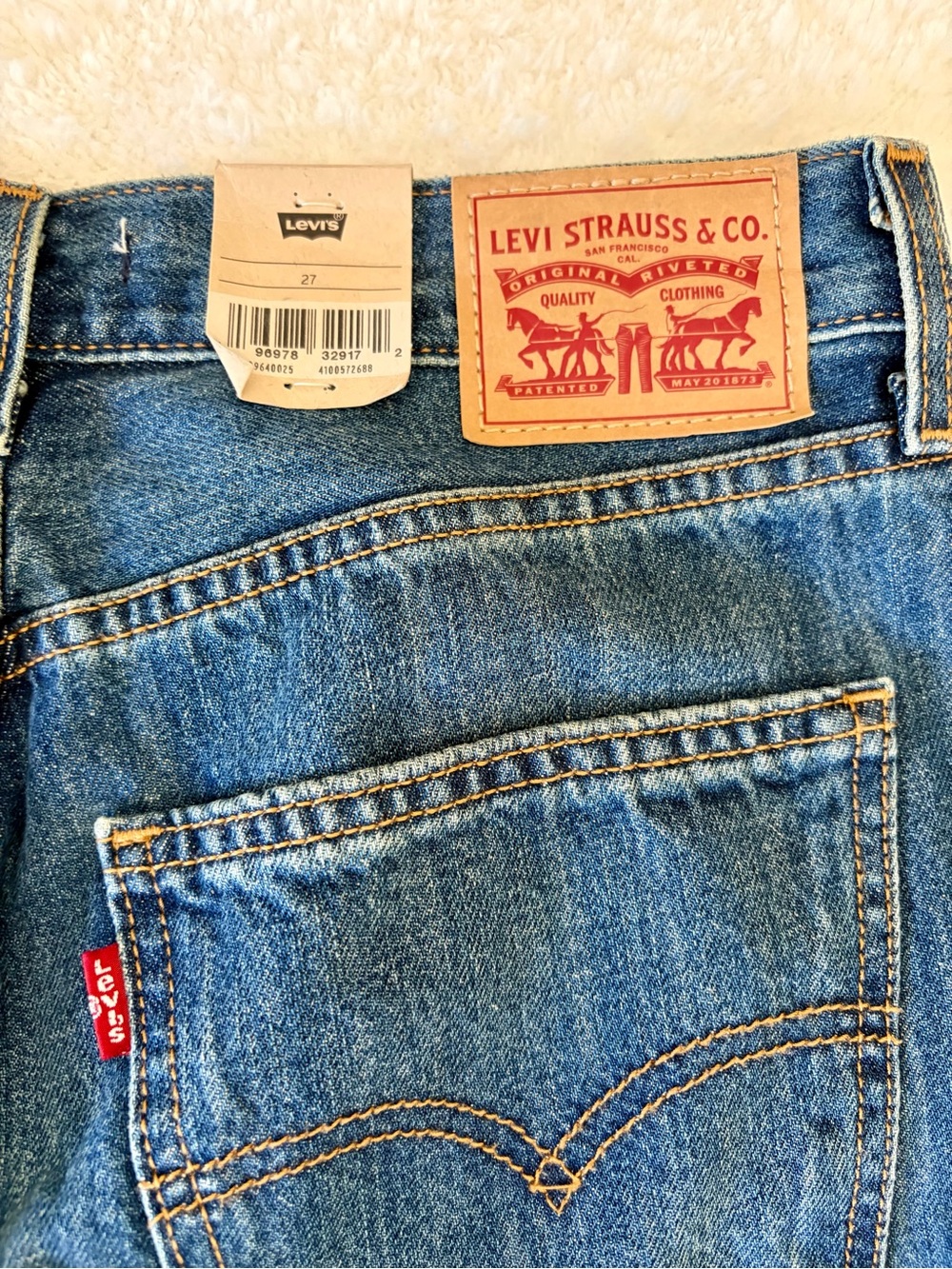 Levi's Straight Leg Men's Jeans - Medium Blue Wash - Picture 6 of 6